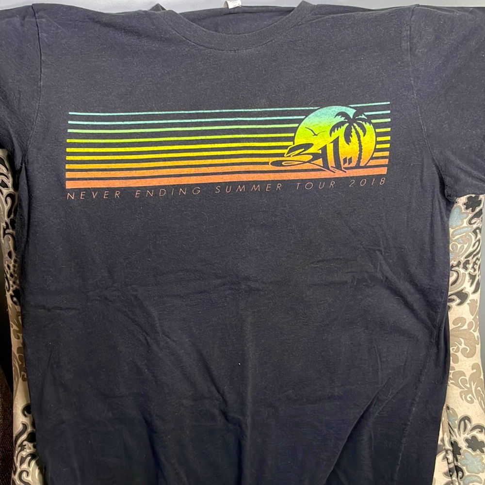 311 official rock concert T shirt.